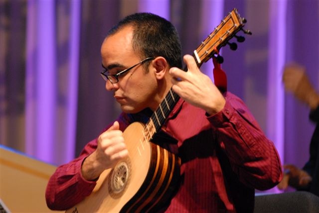Julián Navarro